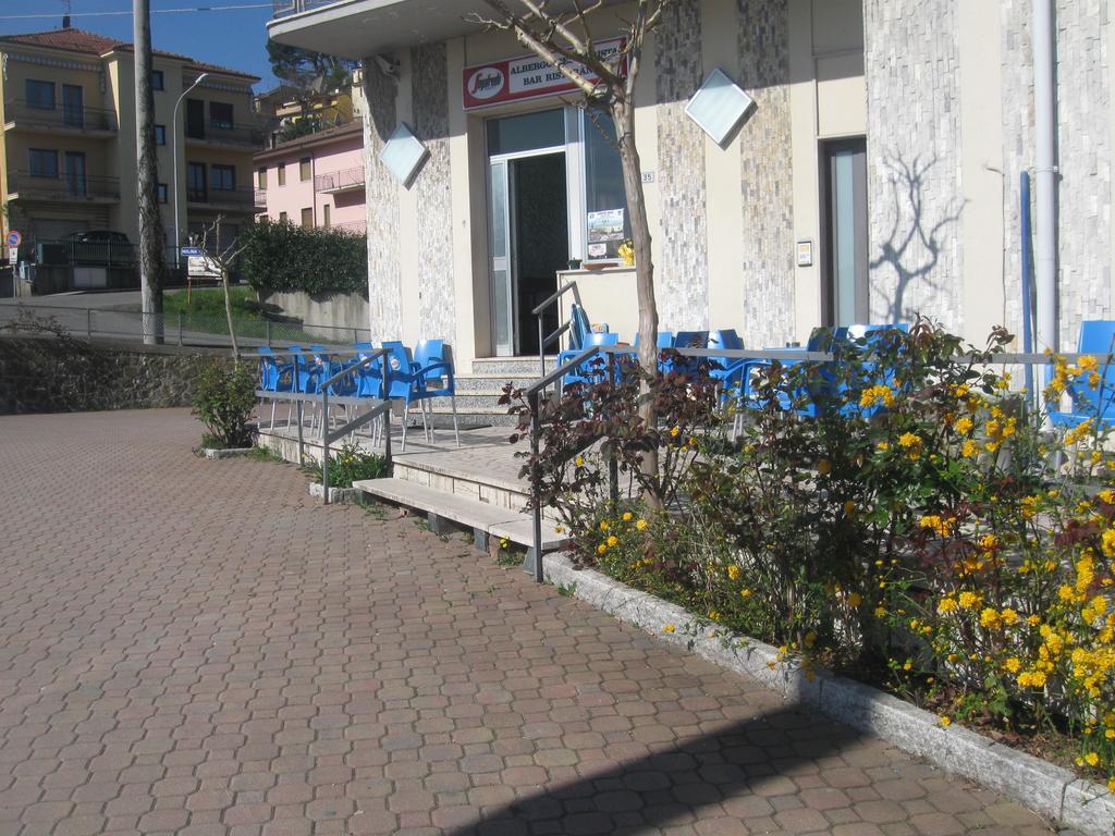 Albergo Del Turista Vernasca Zewnętrze zdjęcie