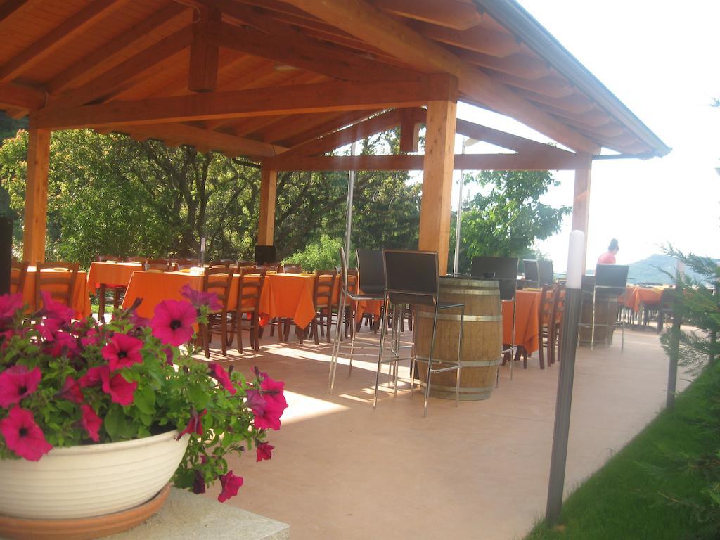 Albergo Del Turista Vernasca Zewnętrze zdjęcie